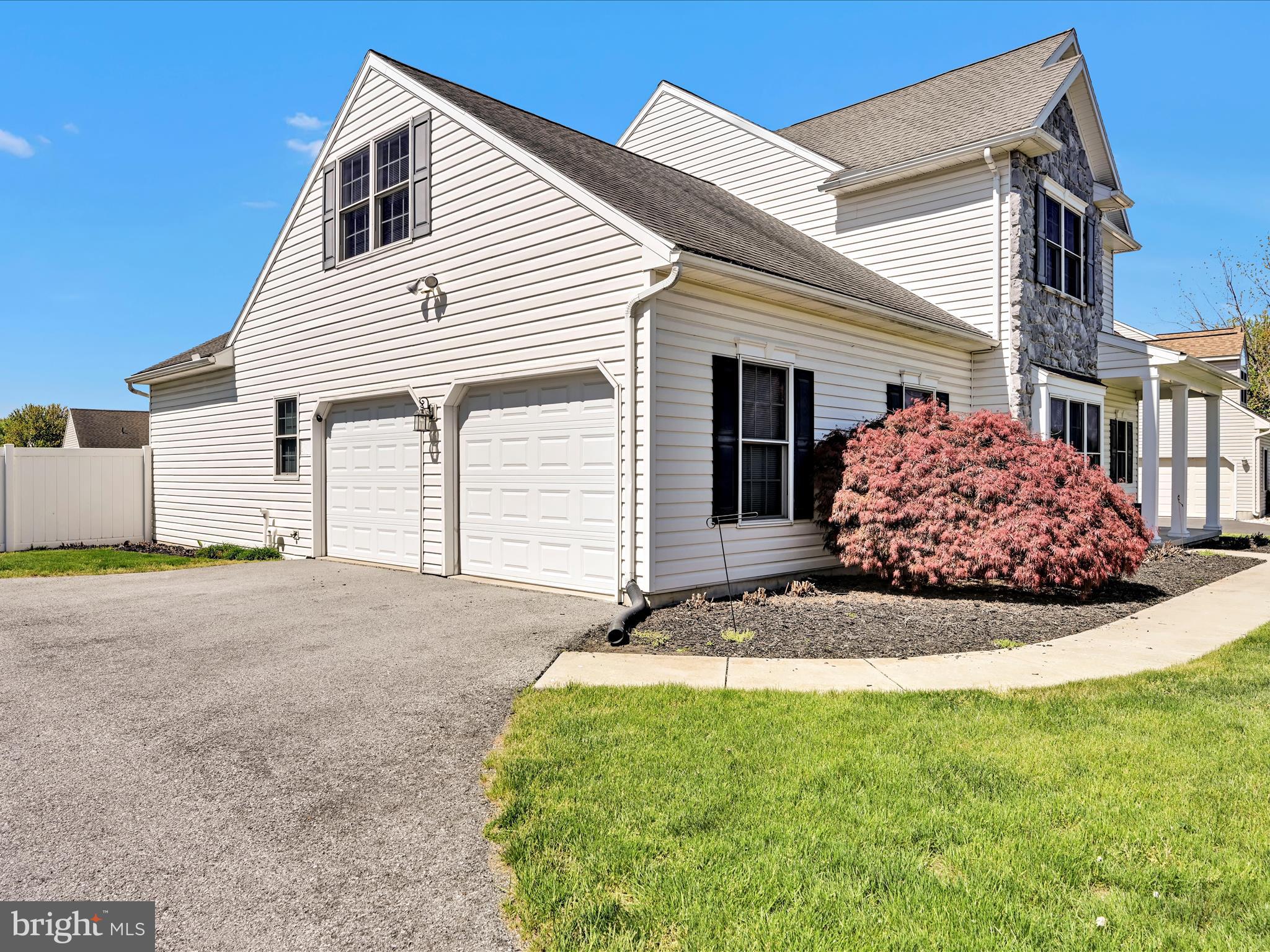 1524 WHEATFIELD LANE