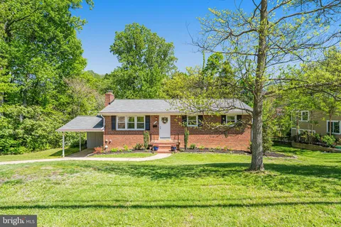 4001 Patricia Street, Annandale, VA MLS: VAFX2237684