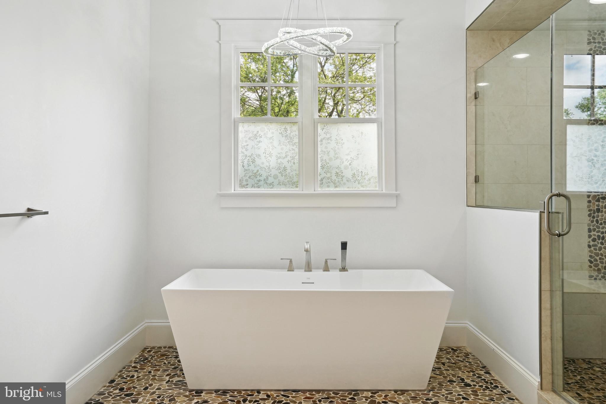 HILLSIDE MANOR - Residential Lease