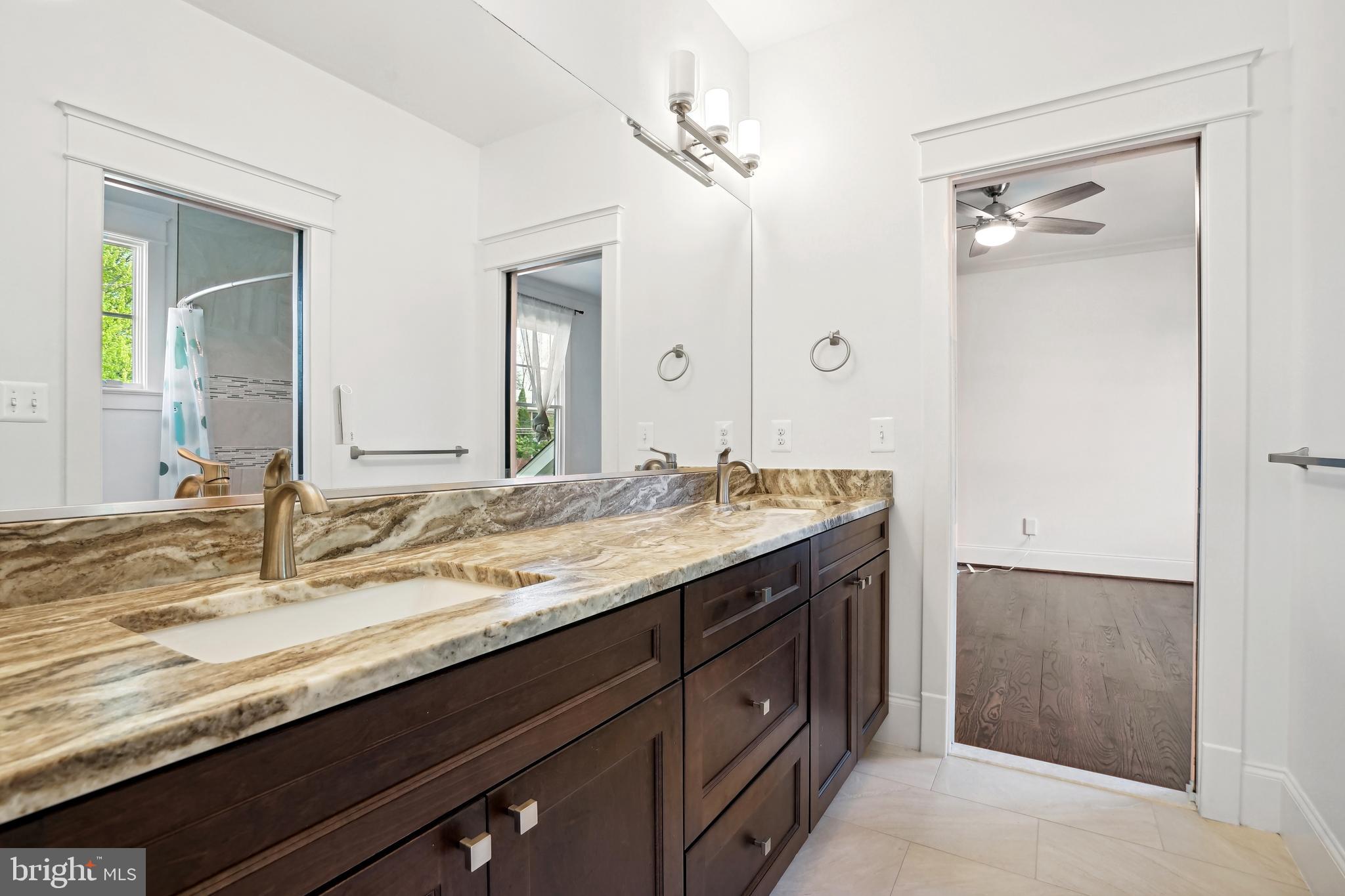 HILLSIDE MANOR - Residential Lease