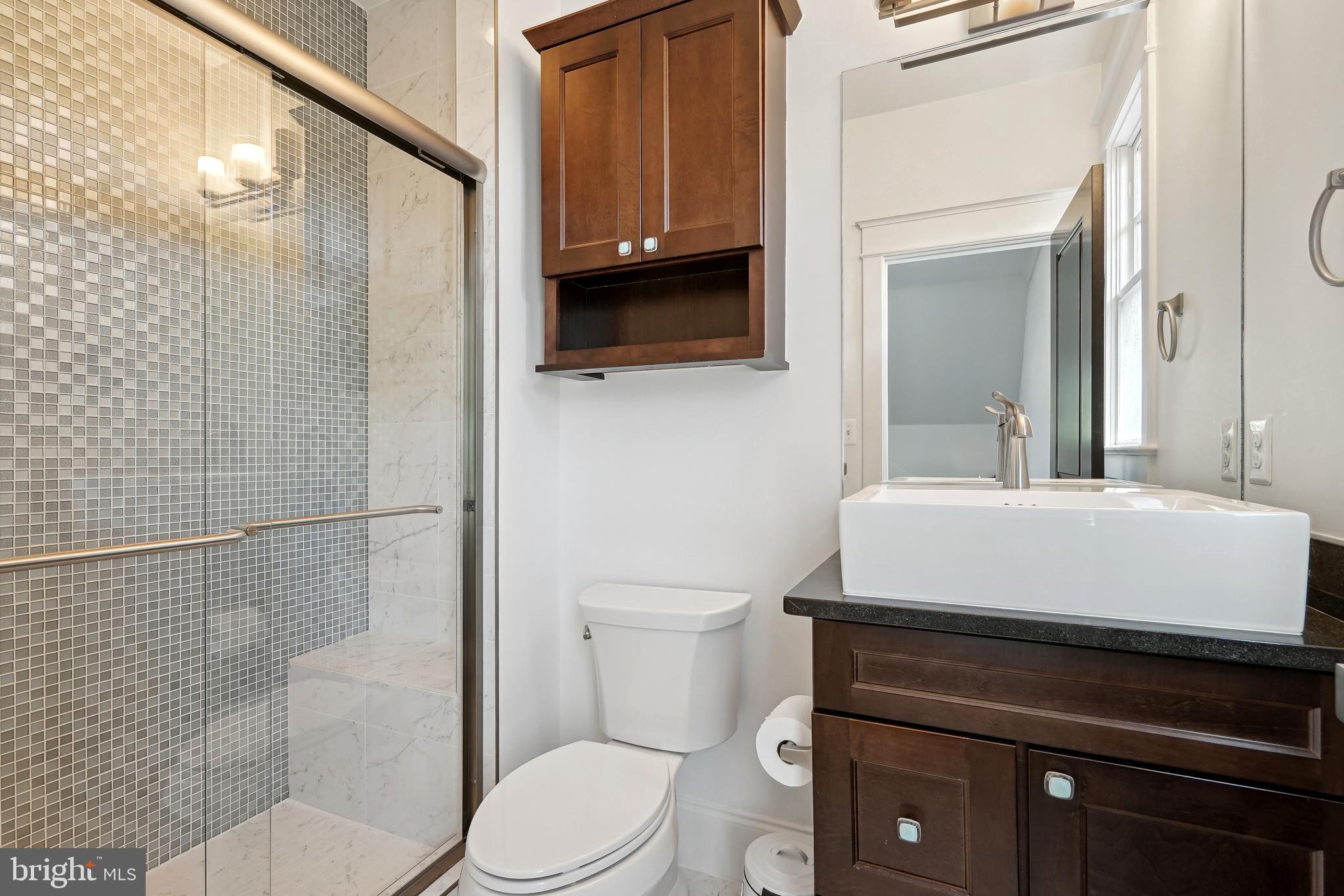 HILLSIDE MANOR - Residential Lease