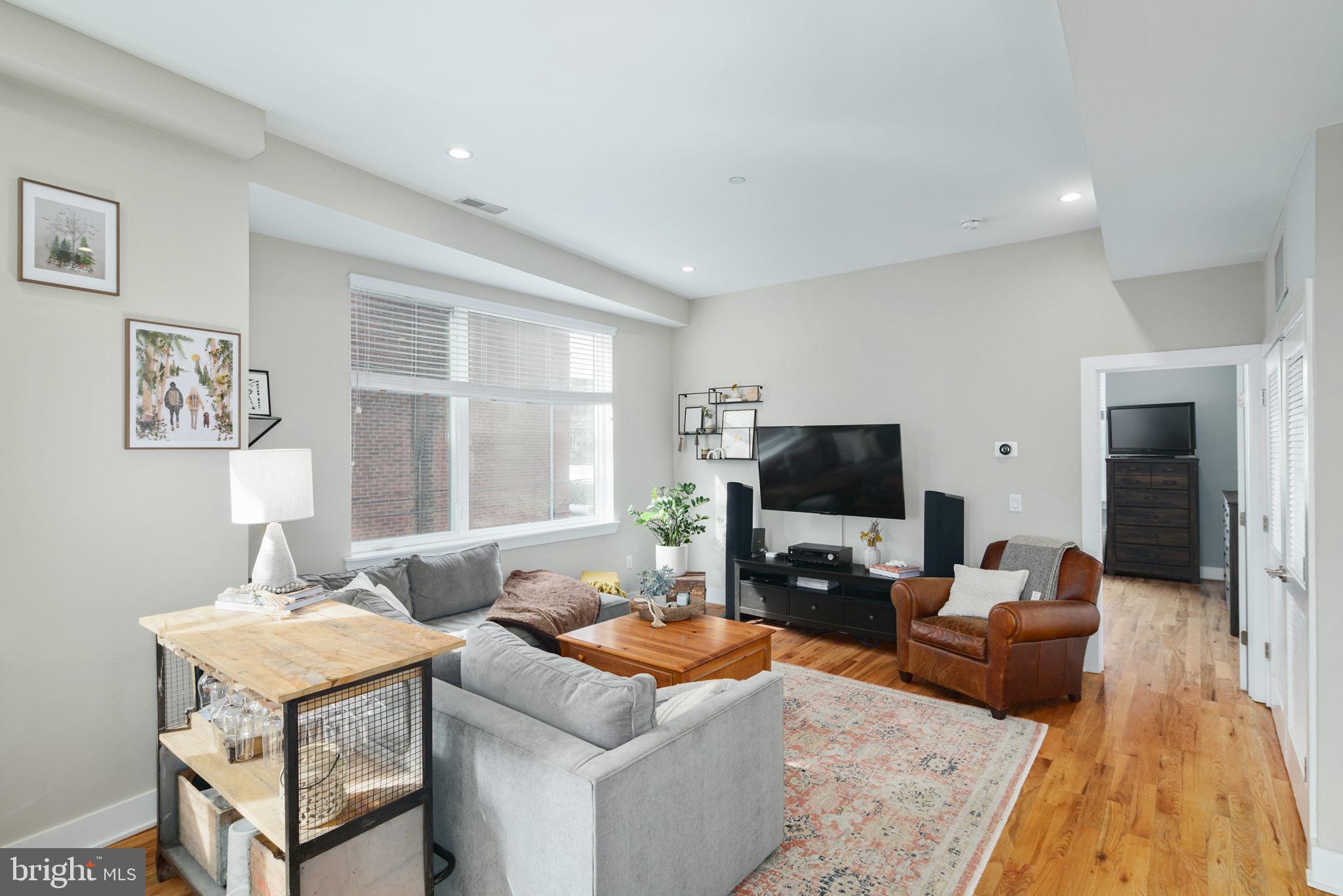 FAIRMOUNT - Residential