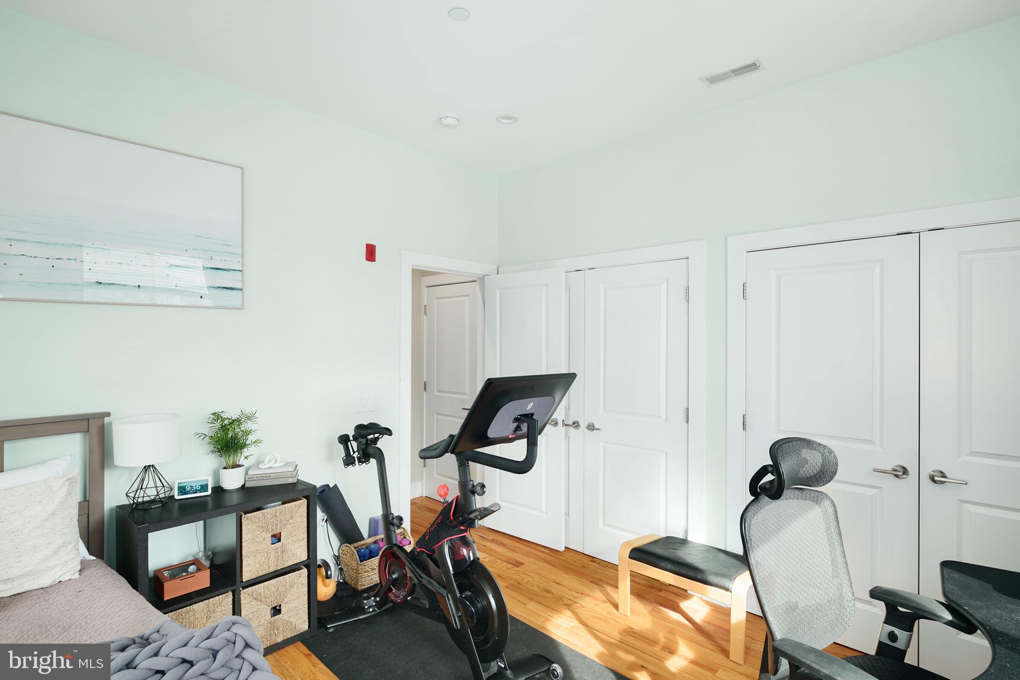 FAIRMOUNT - Residential