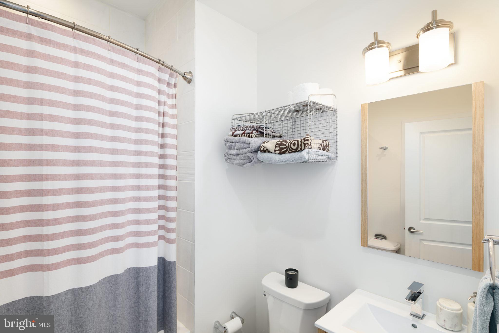 FAIRMOUNT - Residential