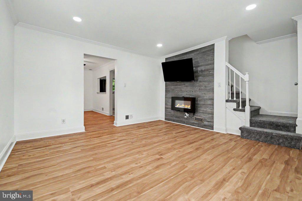 222 8TH AVENUE