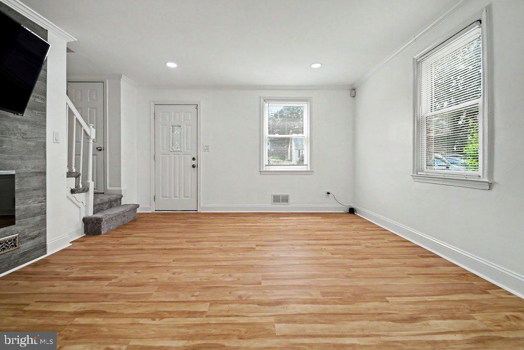 222 8TH AVENUE