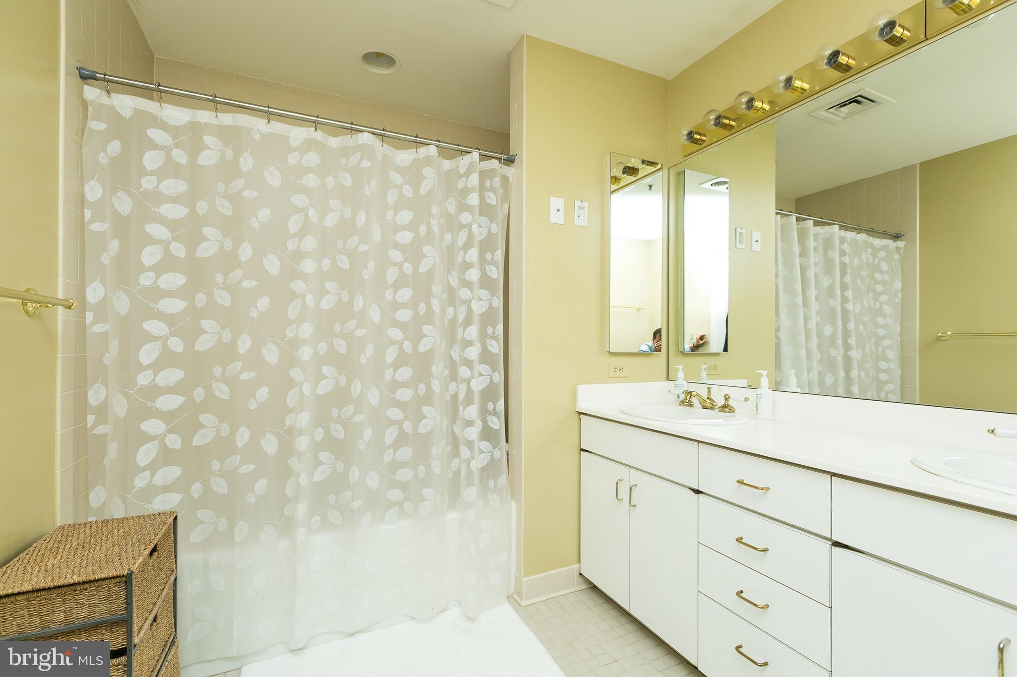 INNER HARBOR - Residential