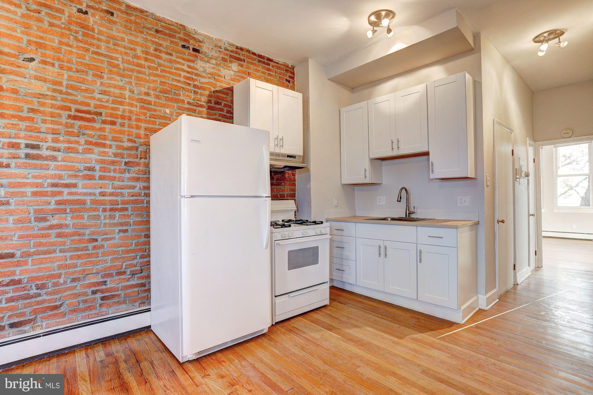 BOLTON HILL HISTORIC DISTRICT - Residential Lease