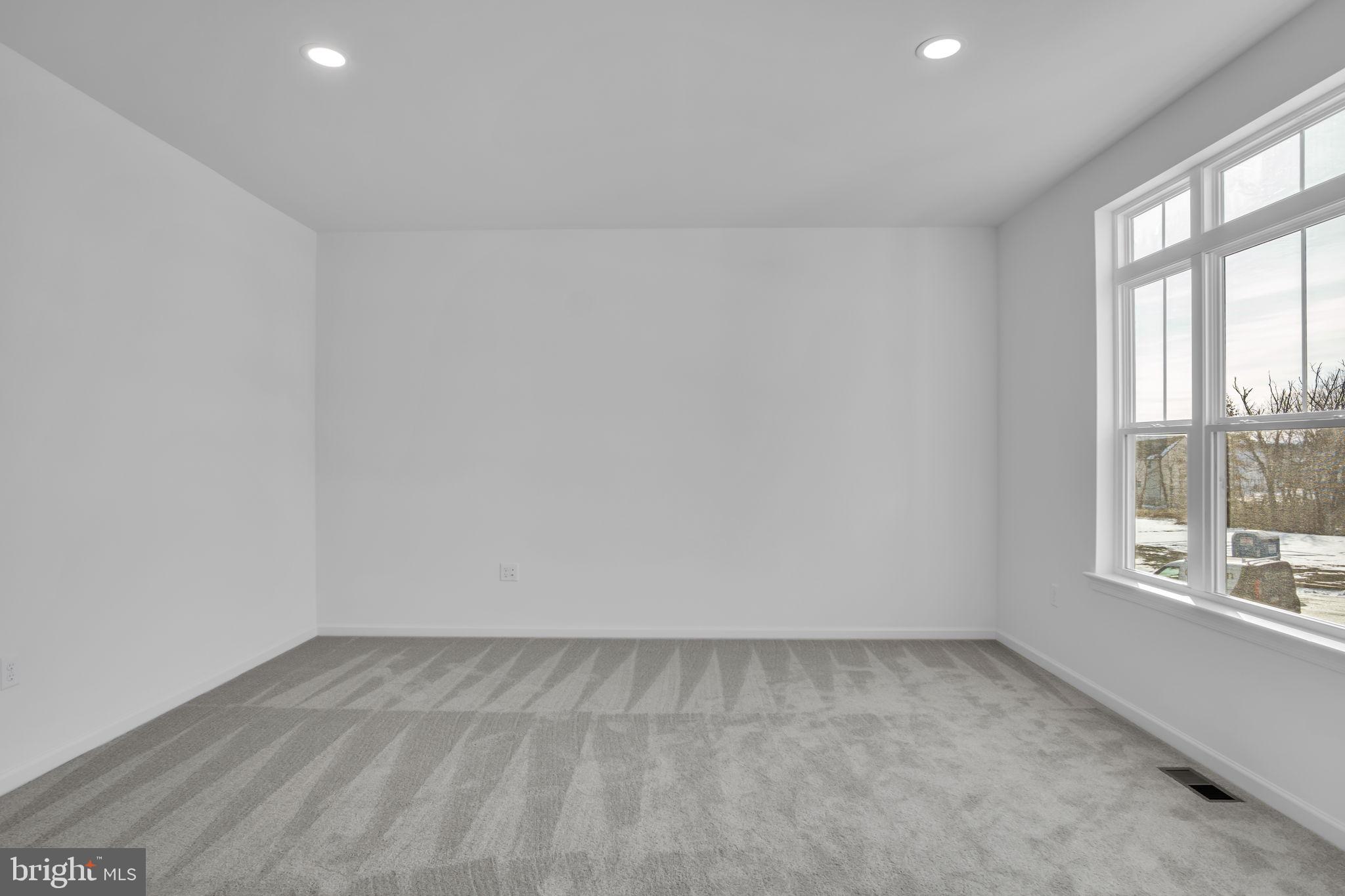 MEADOWBROOK FARMS - Residential