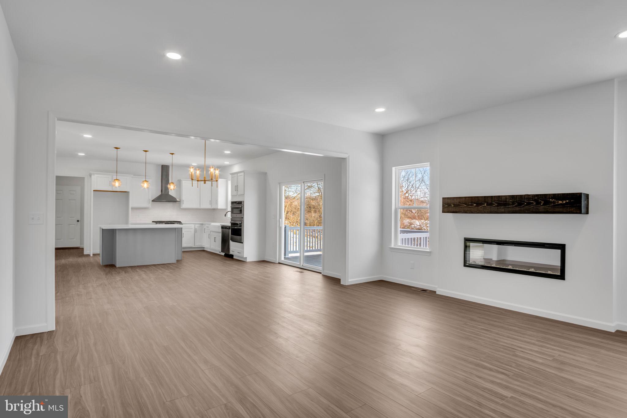 MEADOWBROOK FARMS - Residential