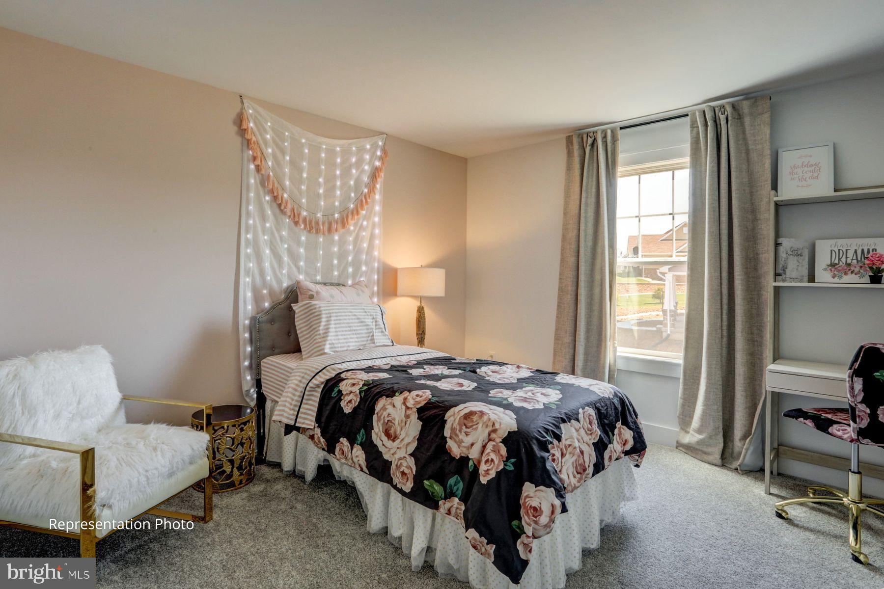 MEADOWBROOK FARMS - Residential