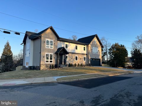 2855 OAK KNOLL DRIVE FALLS CHURCH VA 22042