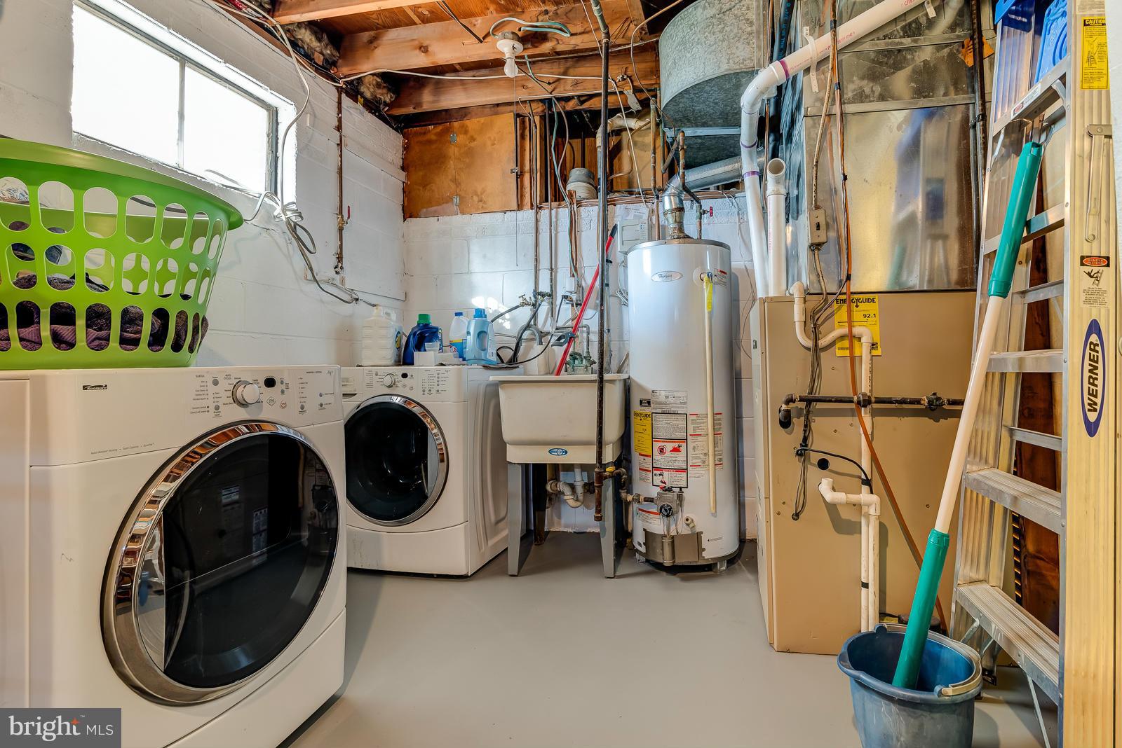 WHITFIELD GARDENS - Residential