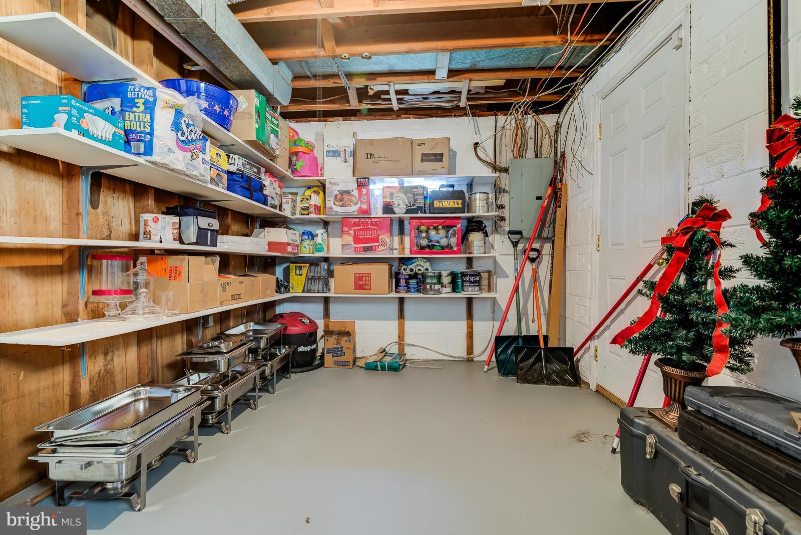 WHITFIELD GARDENS - Residential