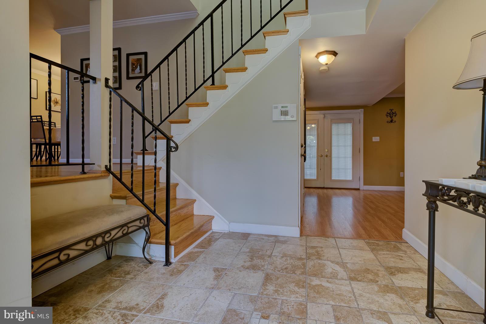 WHITFIELD GARDENS - Residential