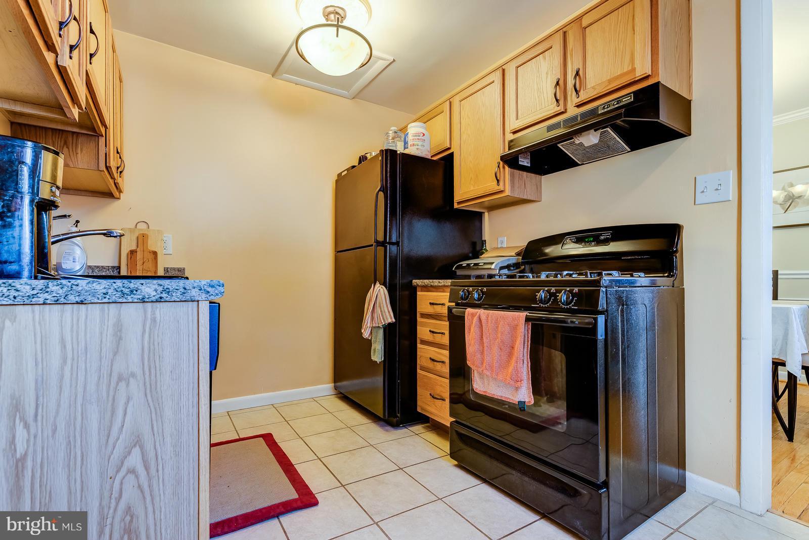 WHITFIELD GARDENS - Residential