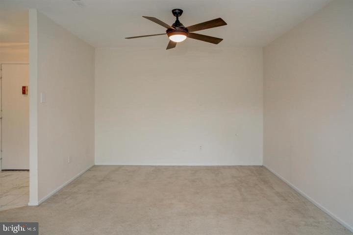 TREEBROOKE CONDOMINIUM - Residential Lease