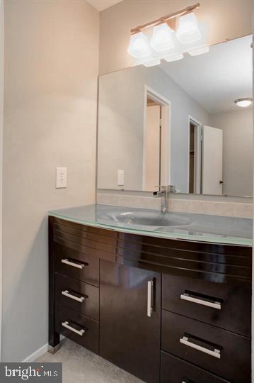 TREEBROOKE CONDOMINIUM - Residential Lease