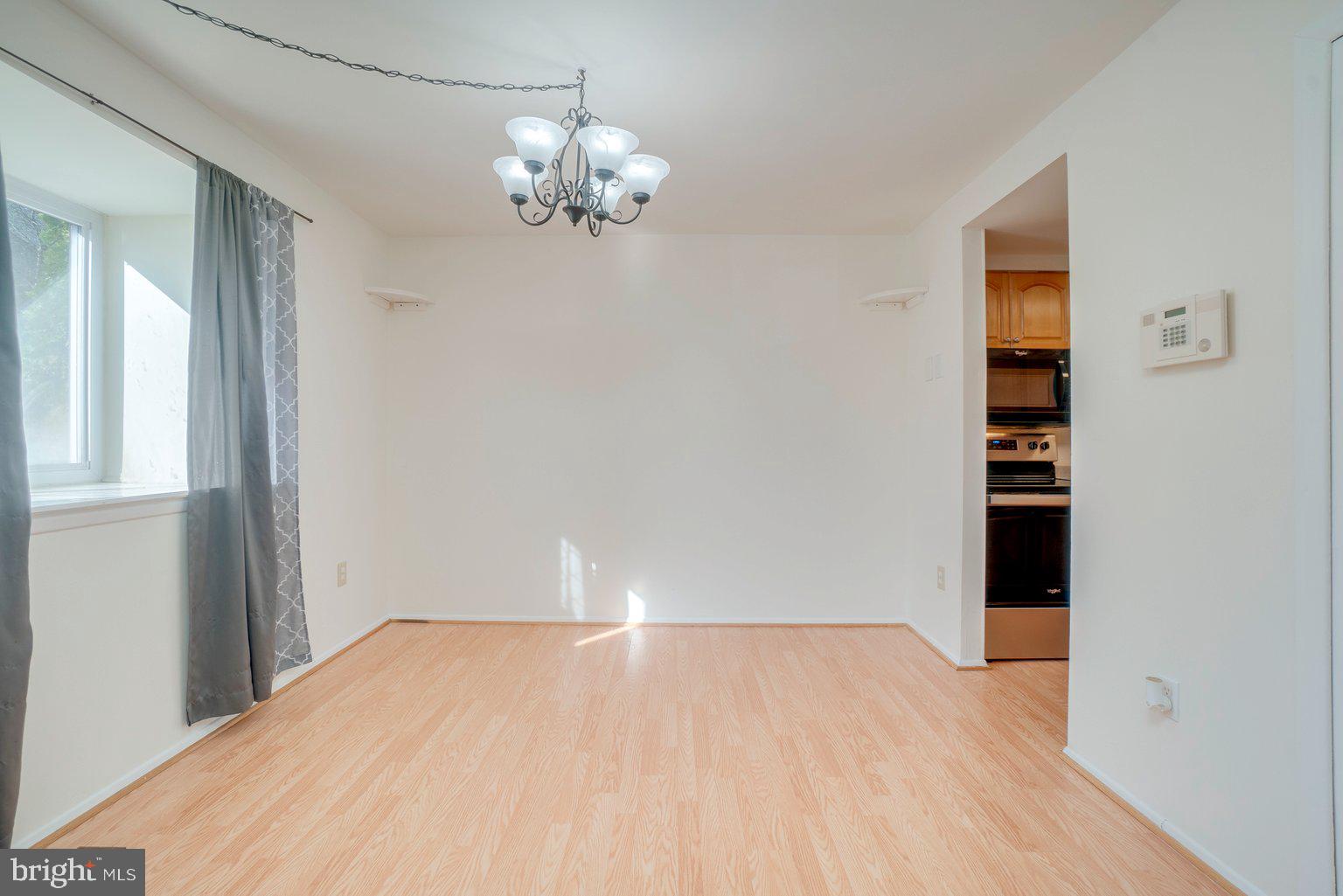 VILLAGE OF OWEN BROWN - Residential