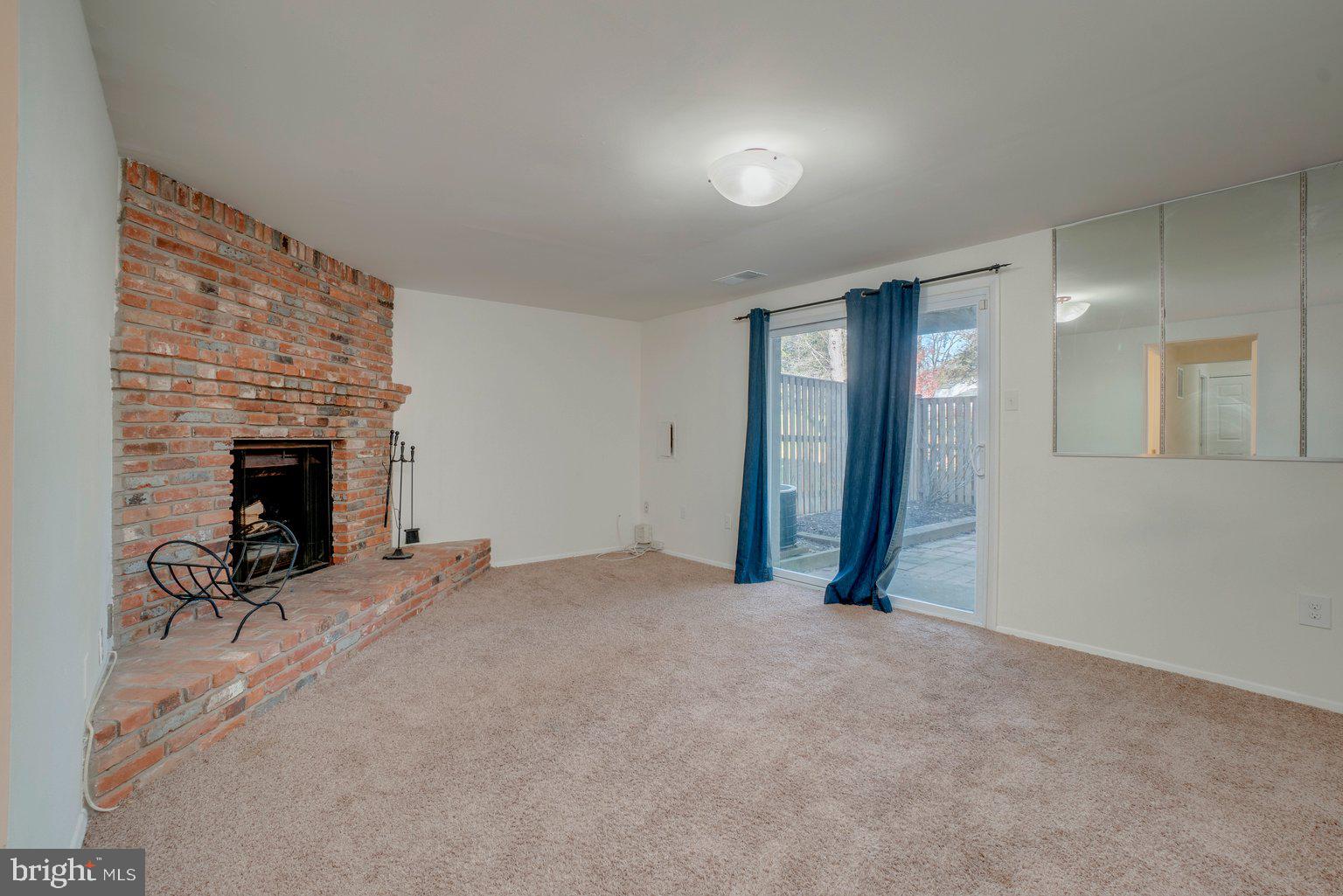 VILLAGE OF OWEN BROWN - Residential