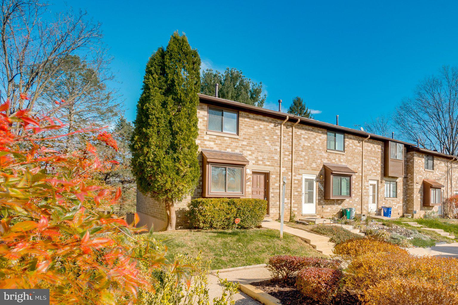 VILLAGE OF OWEN BROWN - Residential