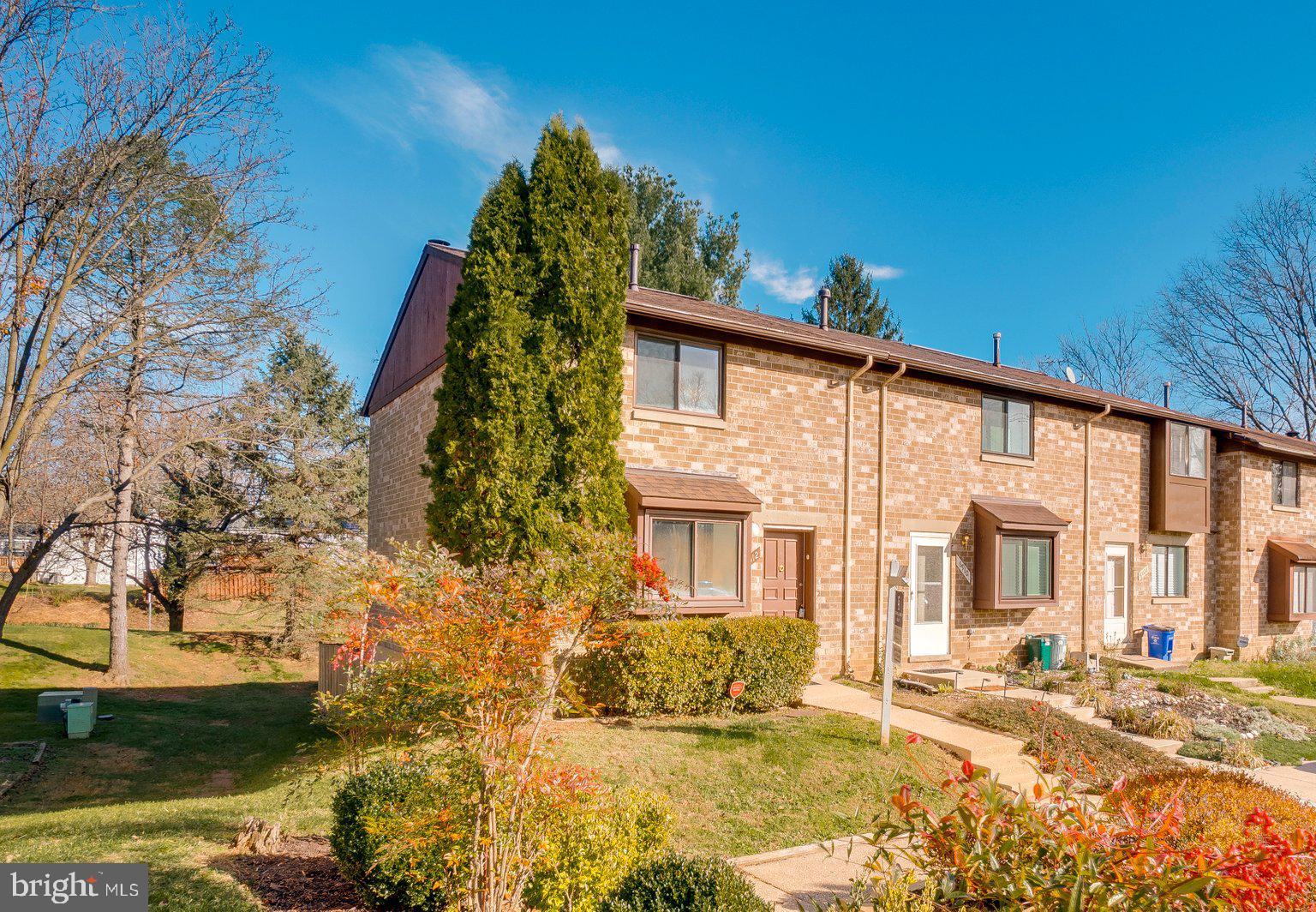 VILLAGE OF OWEN BROWN - Residential