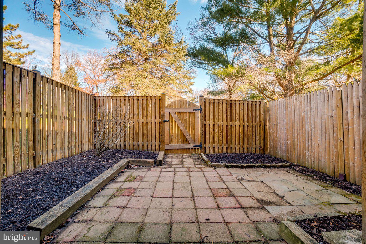 VILLAGE OF OWEN BROWN - Residential