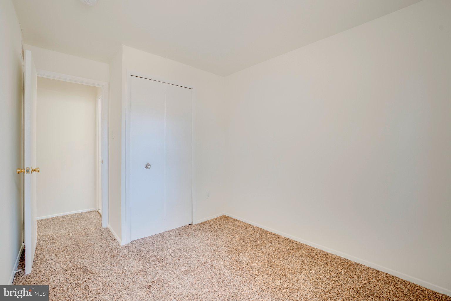 VILLAGE OF OWEN BROWN - Residential