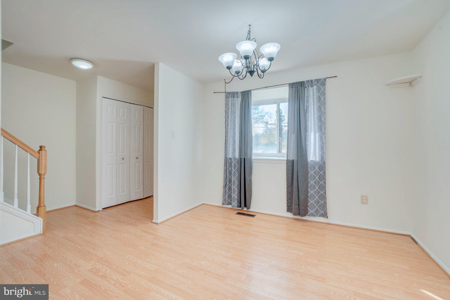 VILLAGE OF OWEN BROWN - Residential