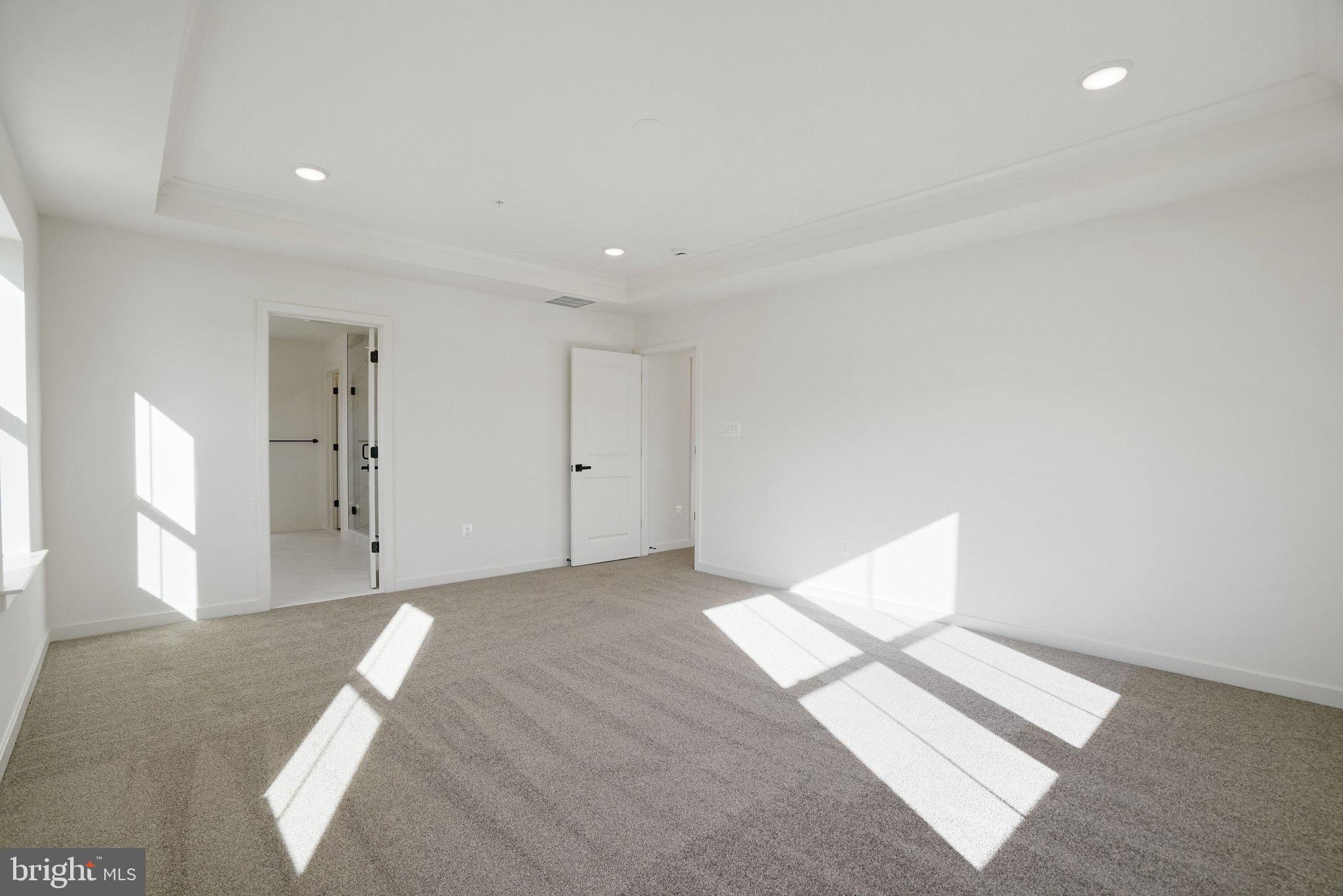 ST JAMES - Residential