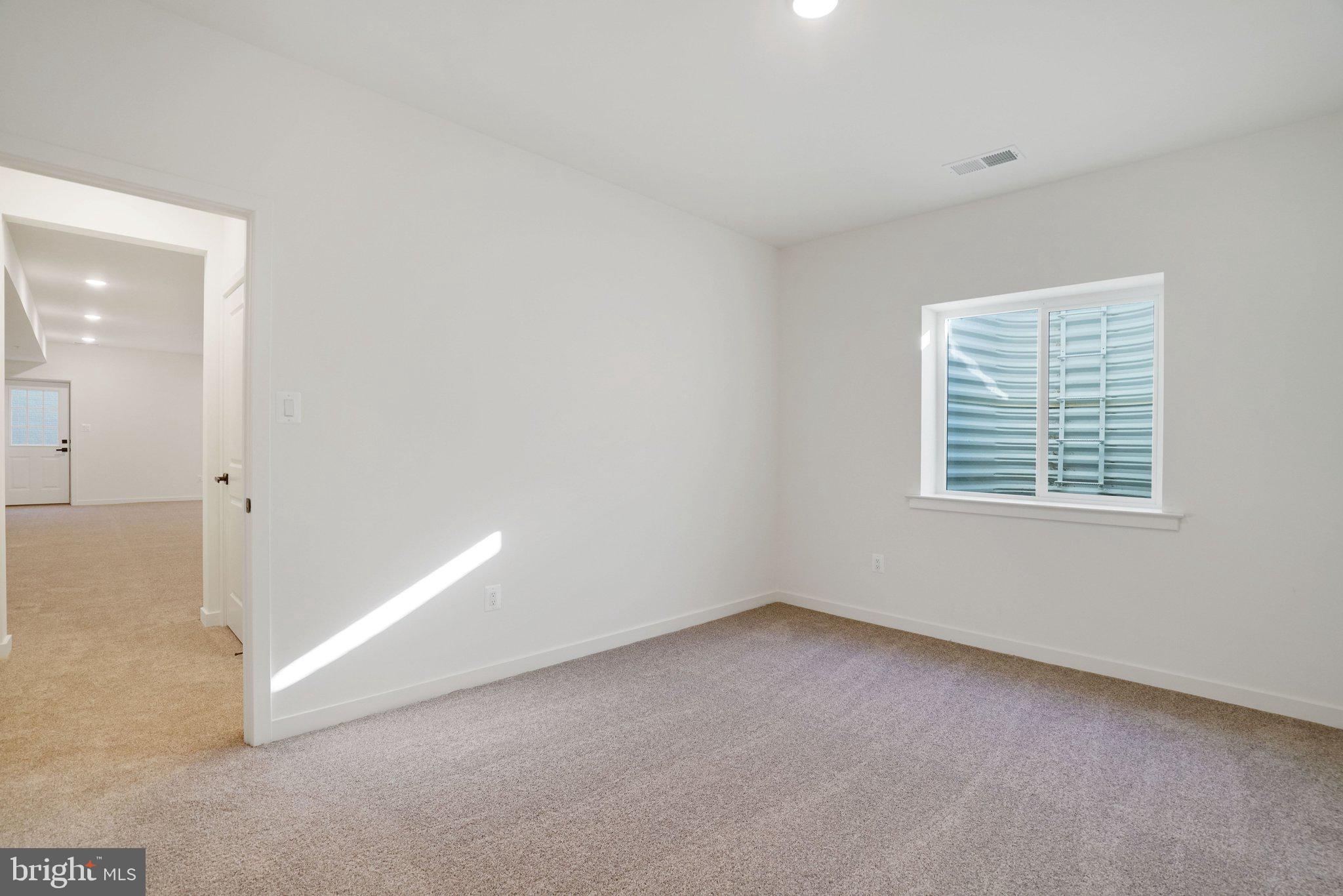 ST JAMES - Residential