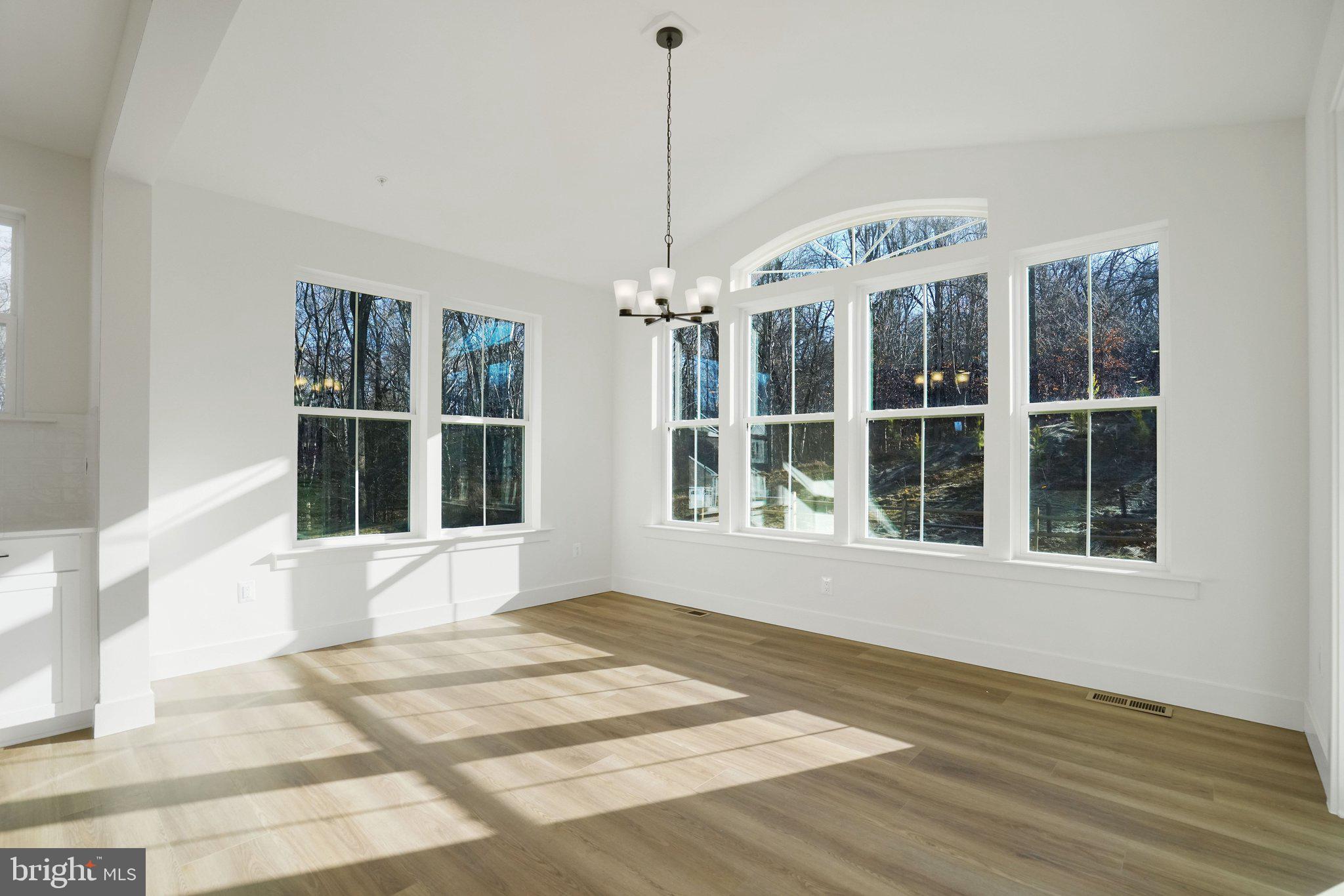 ST JAMES - Residential