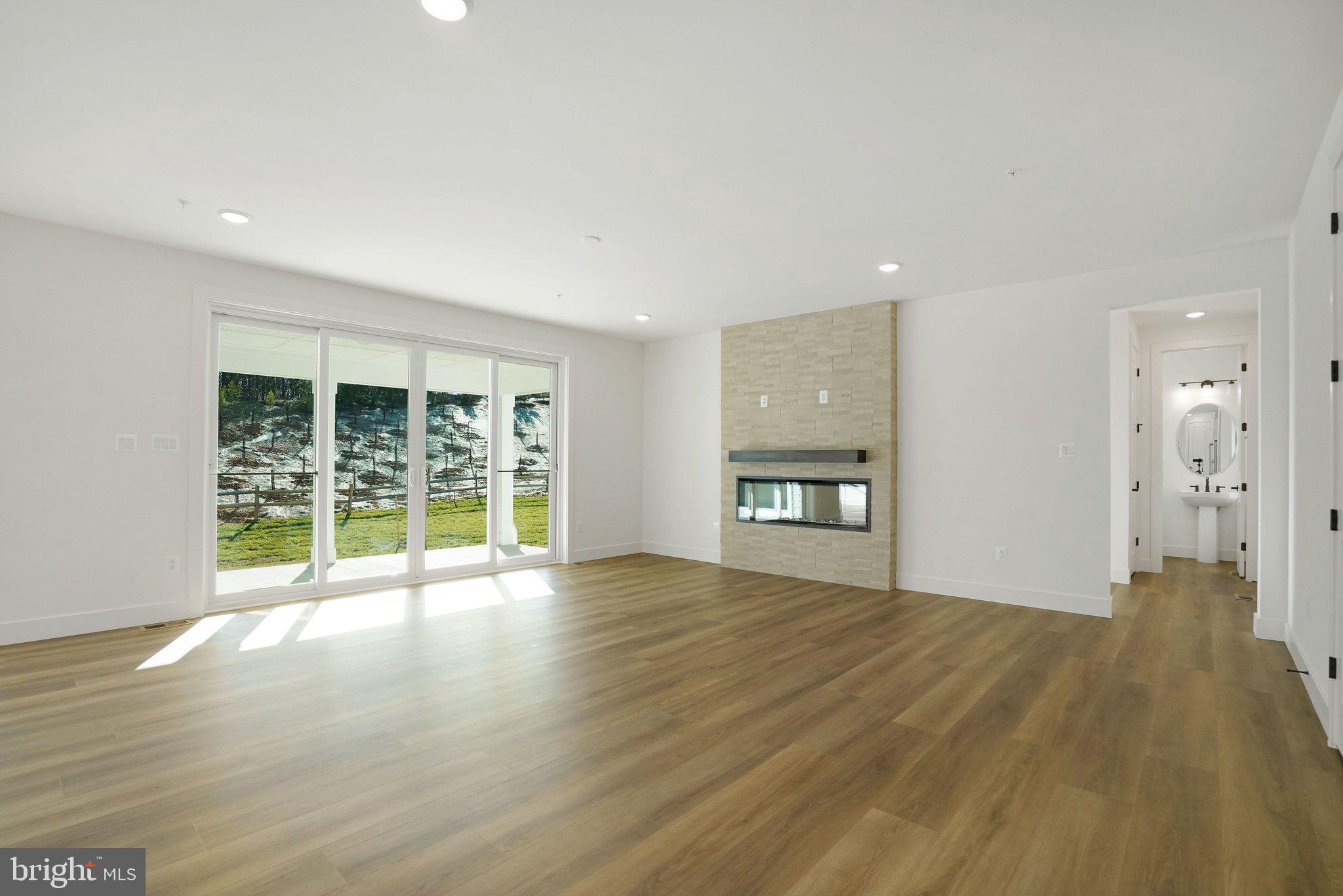 ST JAMES - Residential