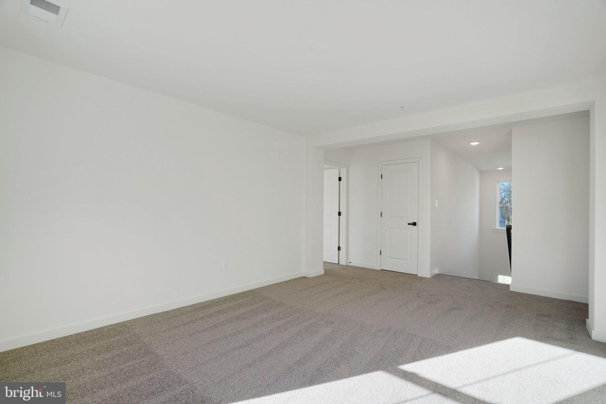 ST JAMES - Residential