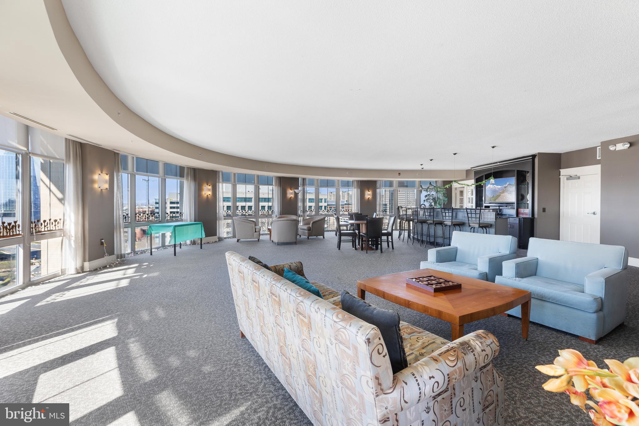 CARLTON HOUSE - Residential