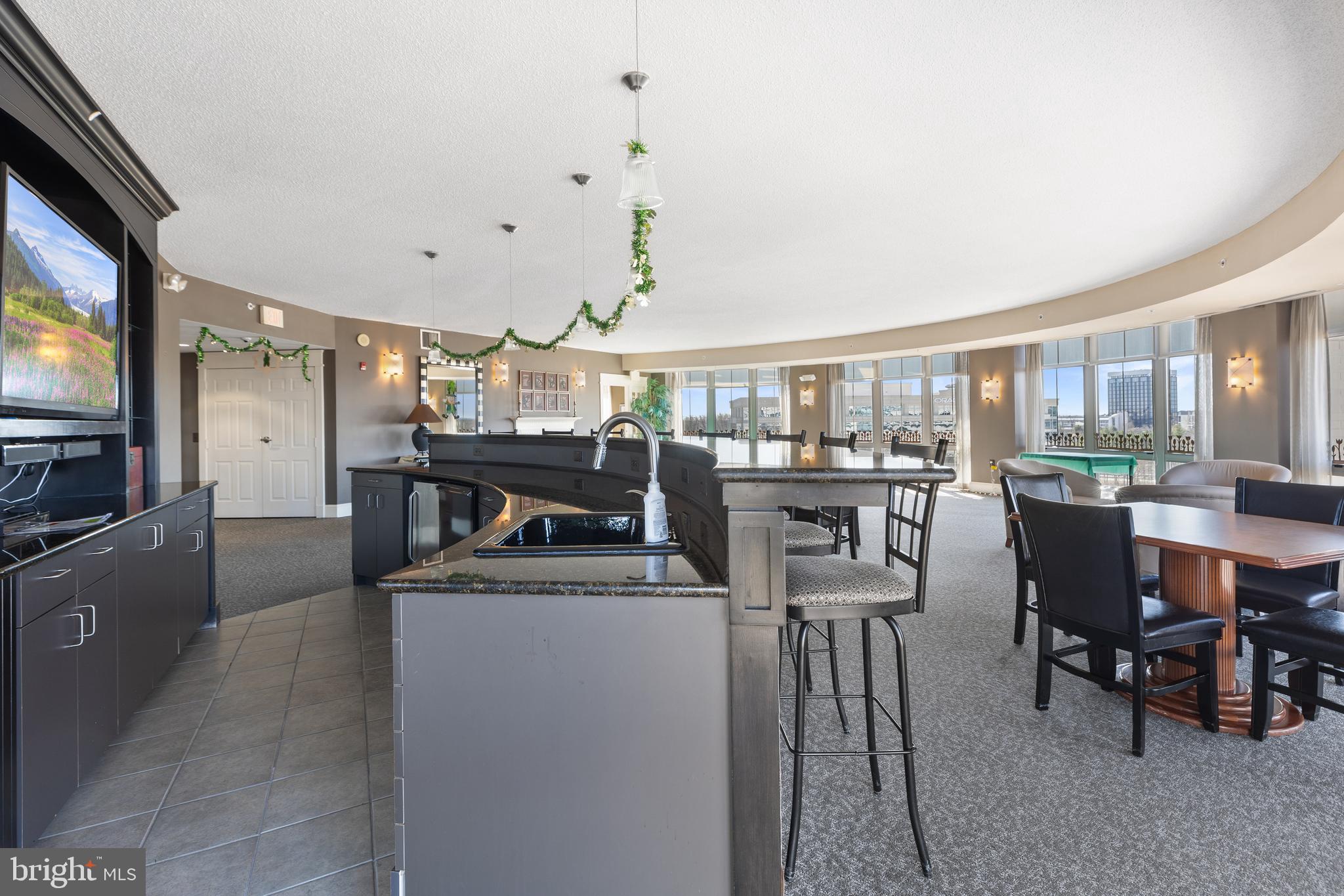 CARLTON HOUSE - Residential