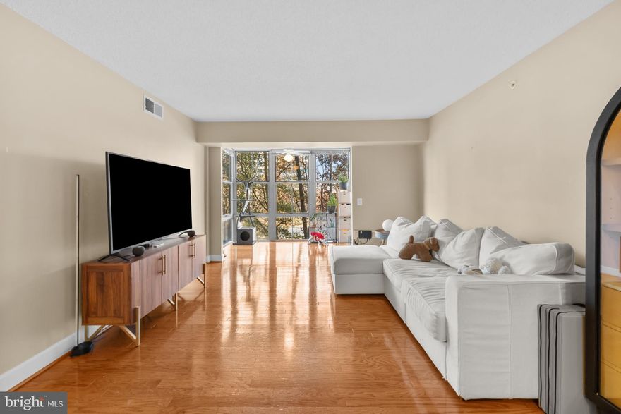 This immaculate one-bedroom, one-bath condo offers exceptional convenience near Reston Town Center, Dulles Airport, Route 28, and I-66. The home has been meticulously maintained and features gleaming hardwood floors throughout, a spacious bathroom with tile flooring, and a spacious bedroom. The kitchen boasts stainless steel appliances and ample cabinet space. An in-unit washer and dryer add to the ease of living.
Move-in ready, this condo combines comfort and style with access to an array of amenities at Carlton House, including a rooftop pool and patio, fitness center with locker room and sauna, party room with pool table, movie room, café, concierge service, and underground garage parking.