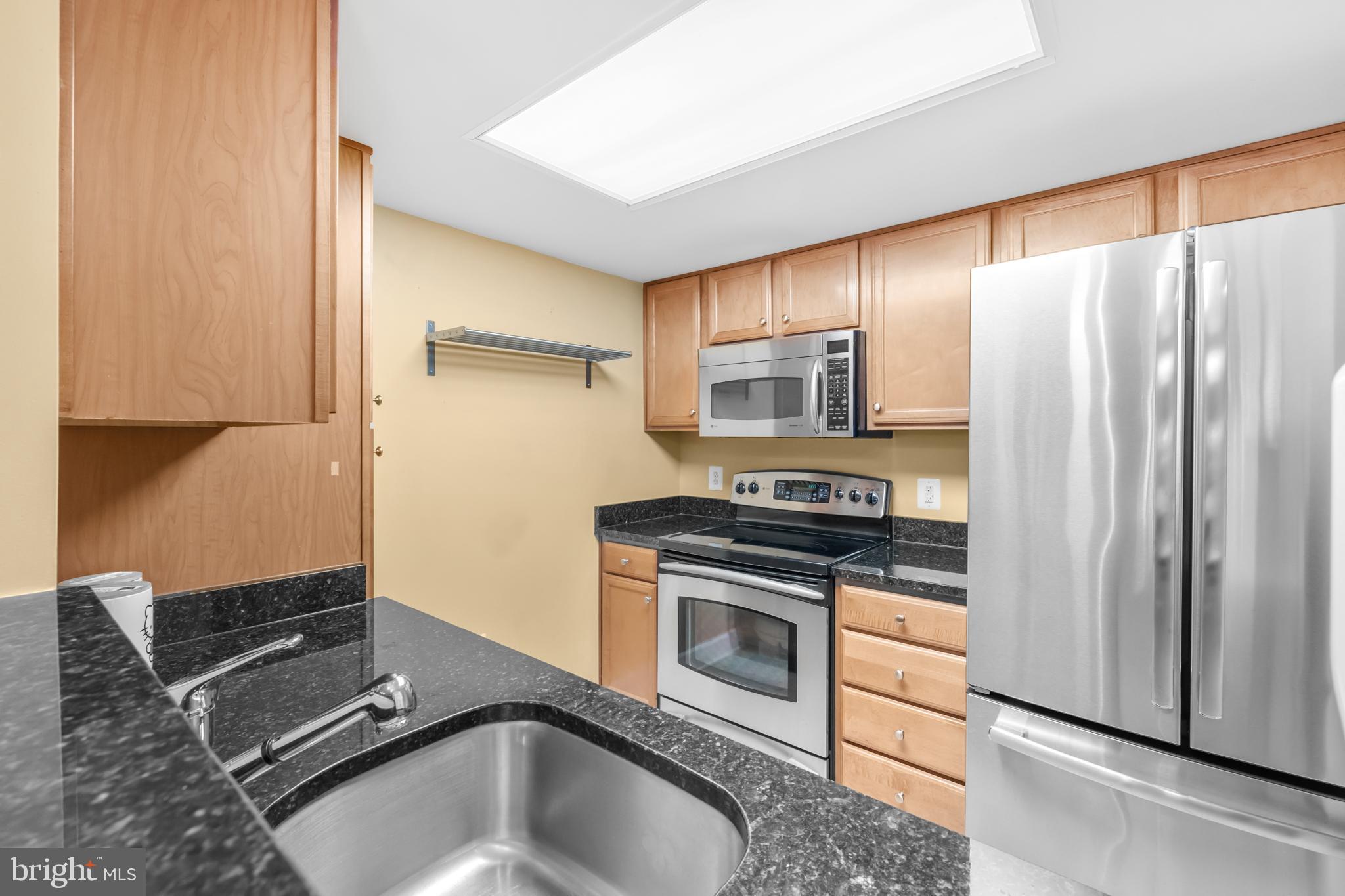 CARLTON HOUSE - Residential