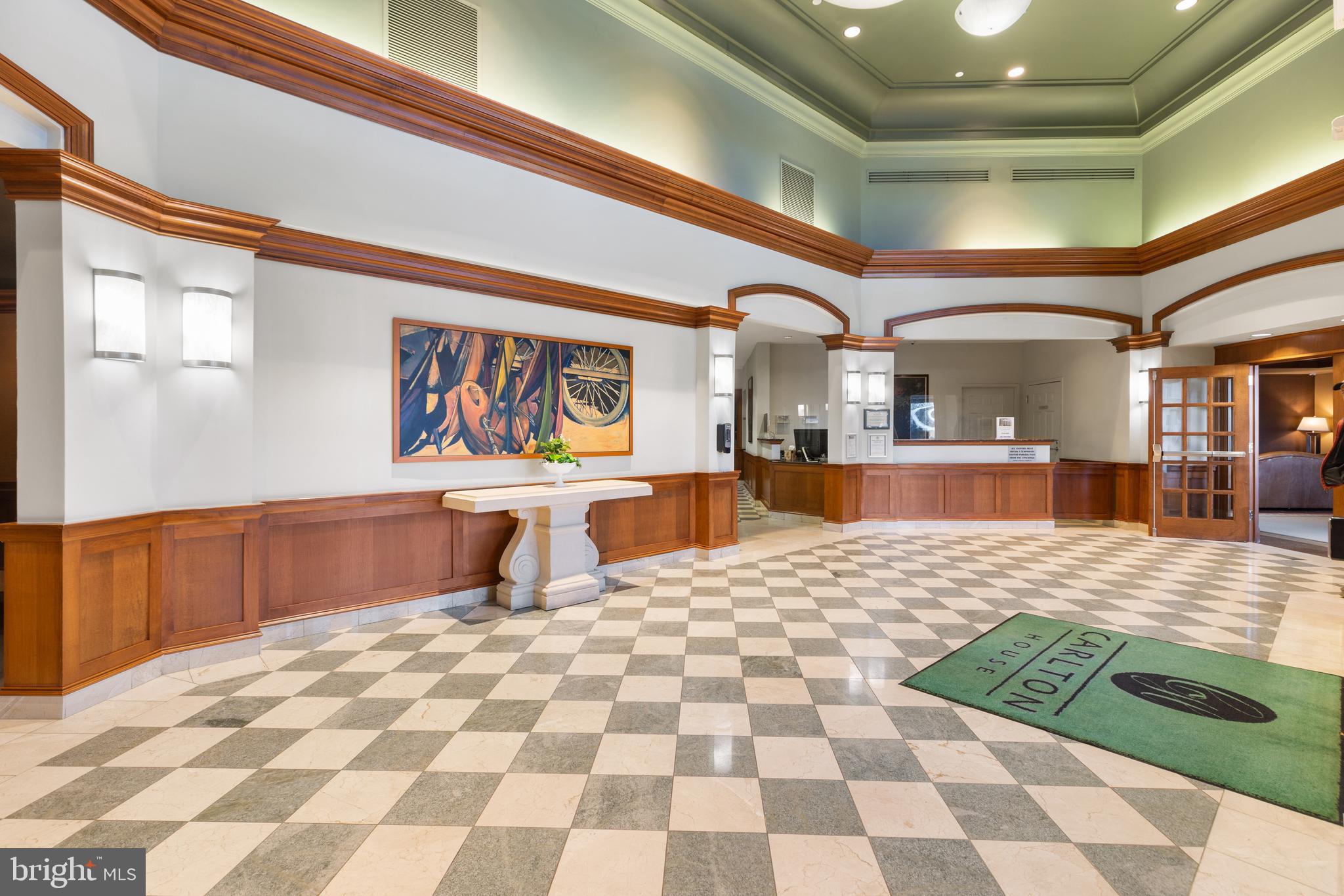 CARLTON HOUSE - Residential