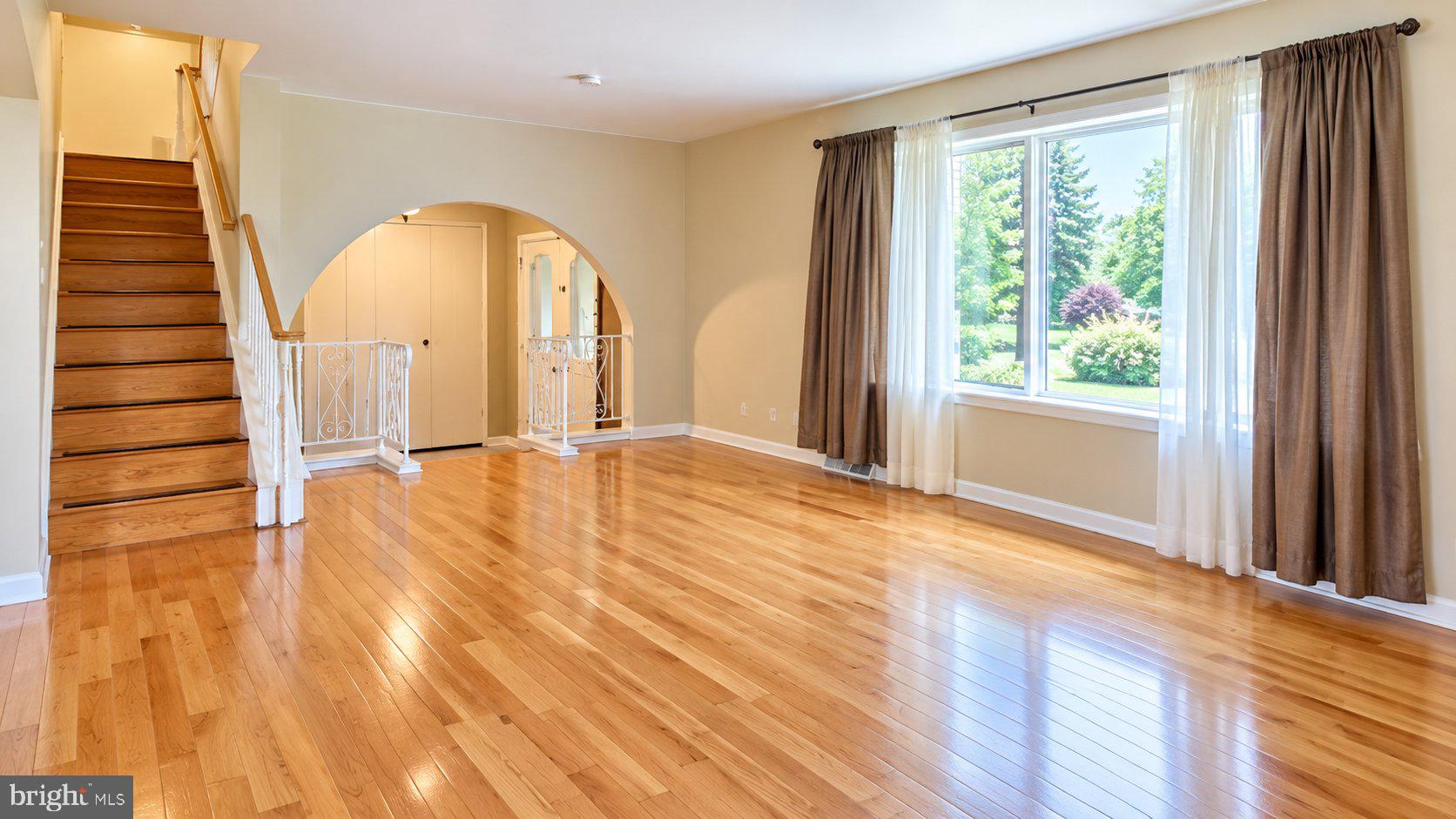 7 CARMELITA DRIVE