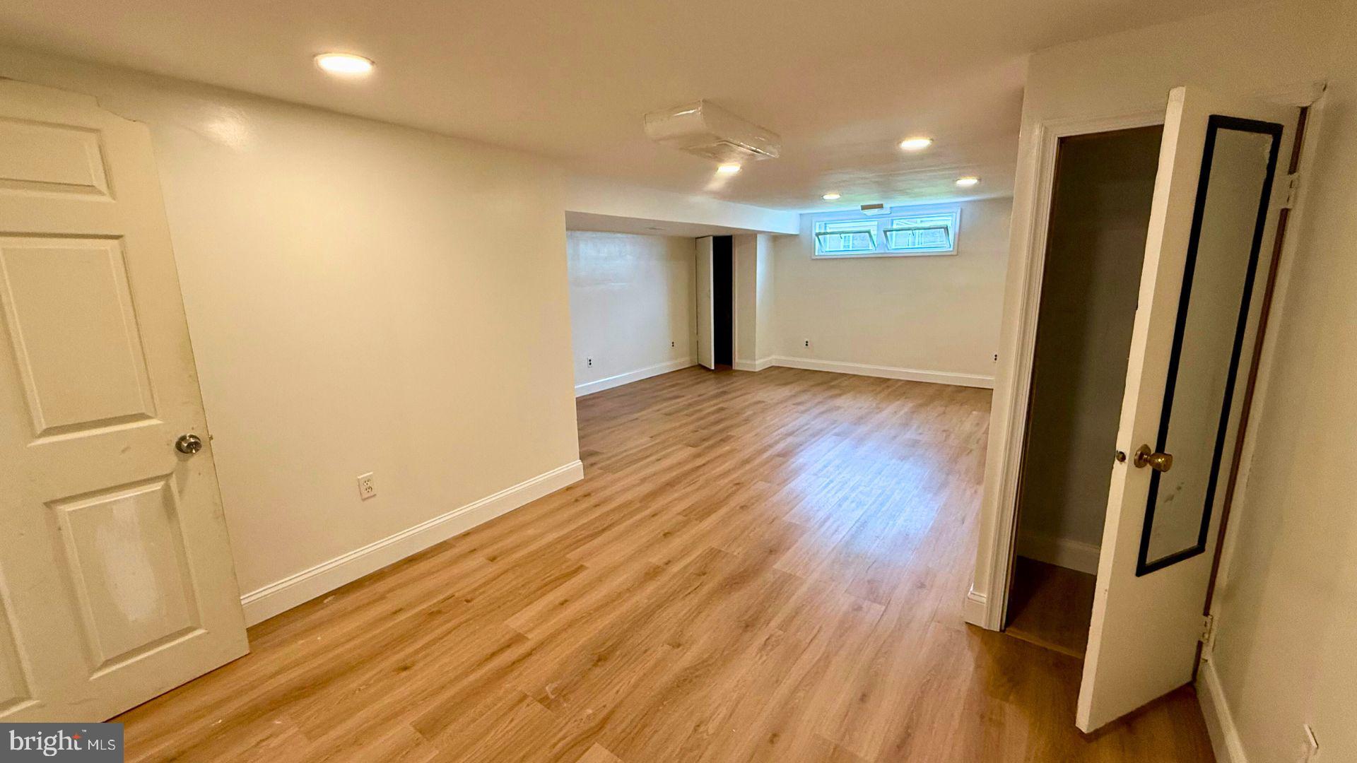 RIDLEY PARK - Residential Lease