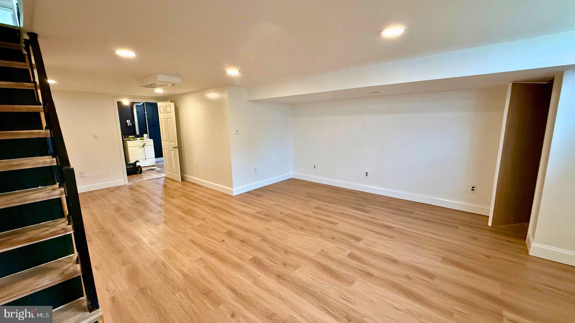 RIDLEY PARK - Residential Lease