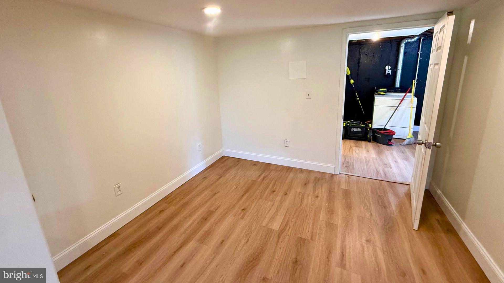 RIDLEY PARK - Residential Lease