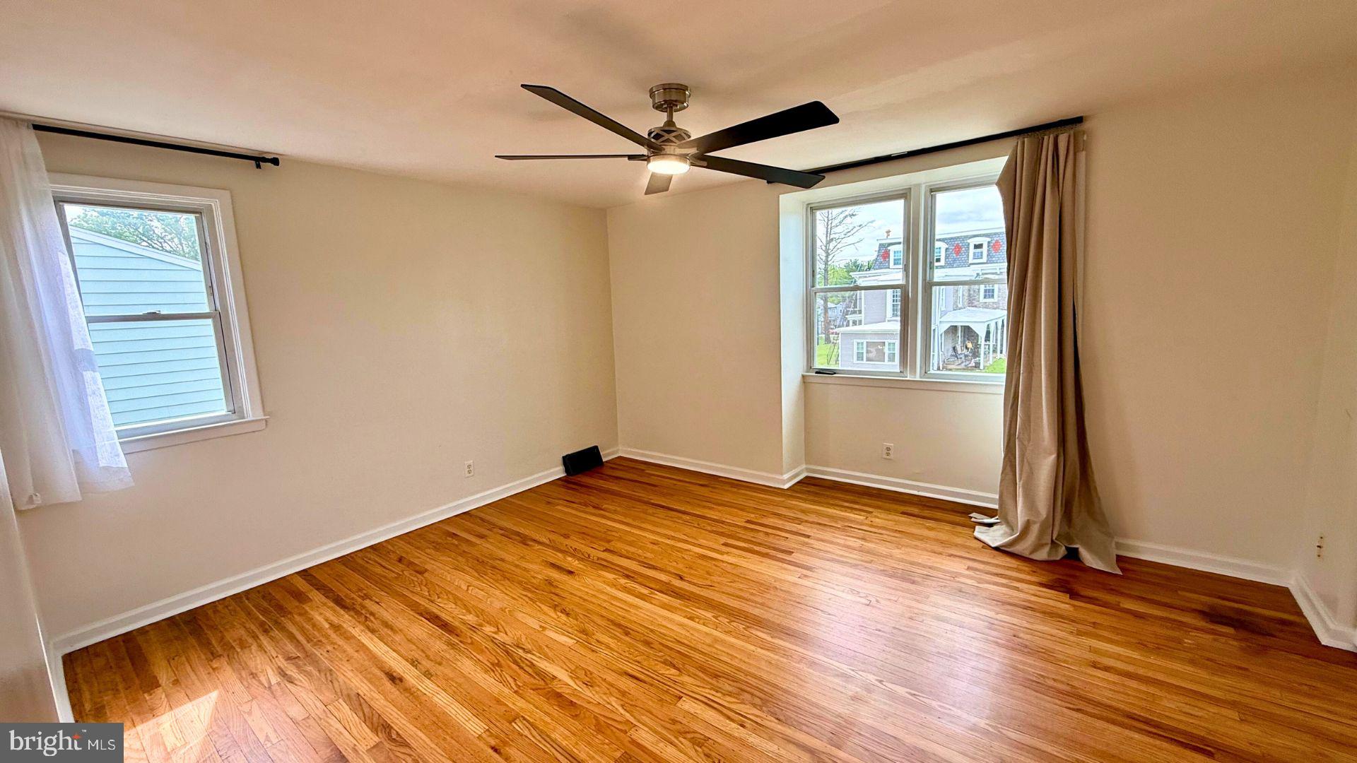 RIDLEY PARK - Residential Lease