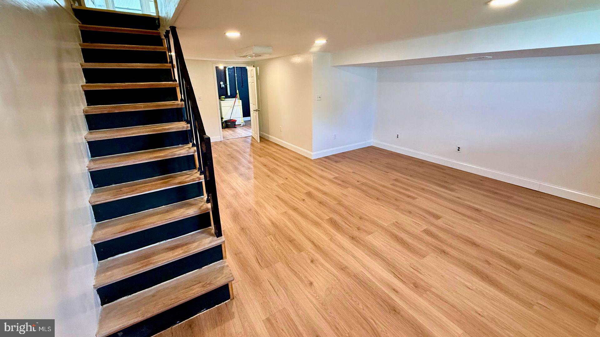 RIDLEY PARK - Residential Lease