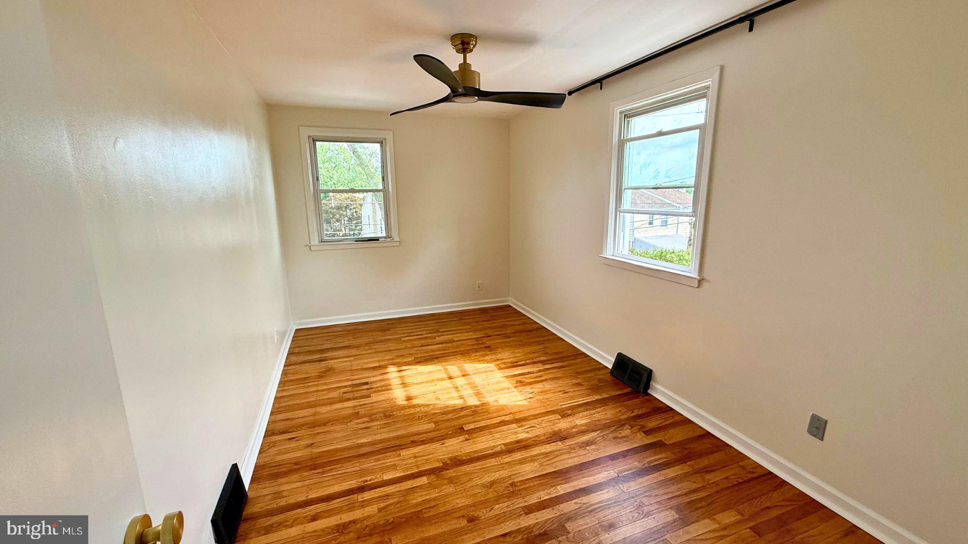 RIDLEY PARK - Residential Lease