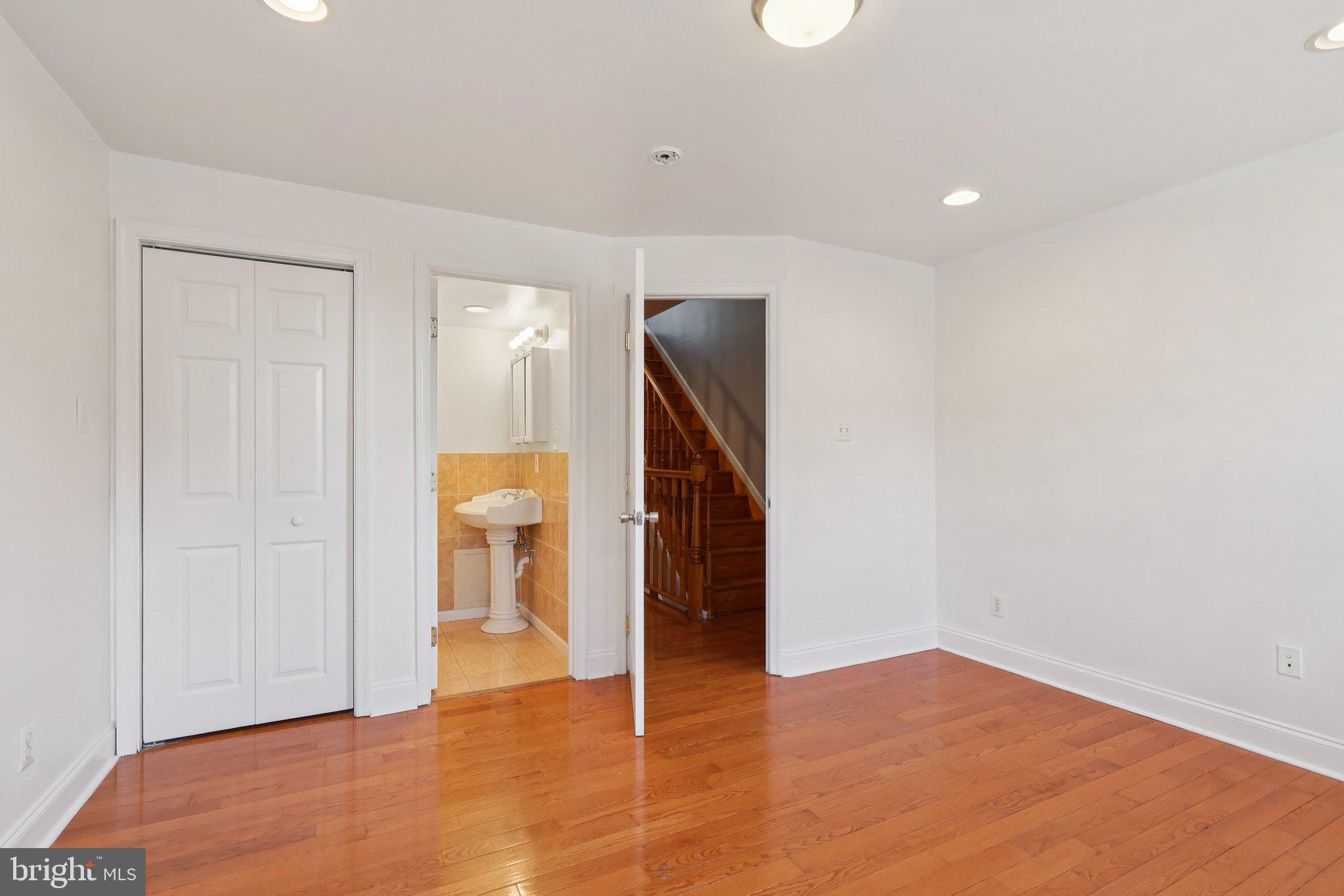 GRADUATE HOSPITAL - Residential