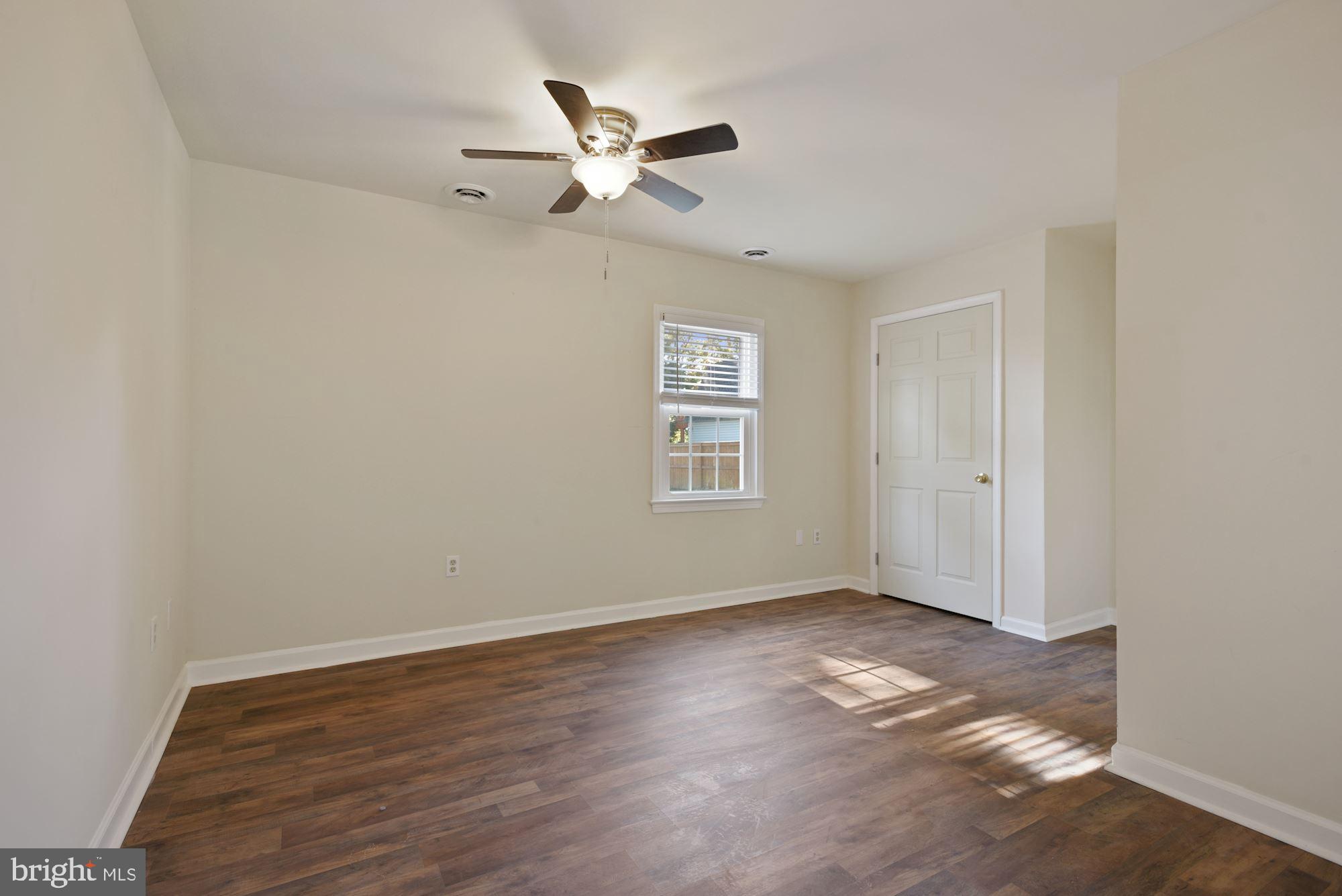 STERLING  PARK - Residential Lease