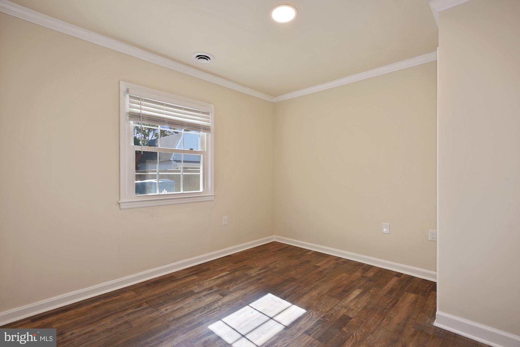 STERLING  PARK - Residential Lease