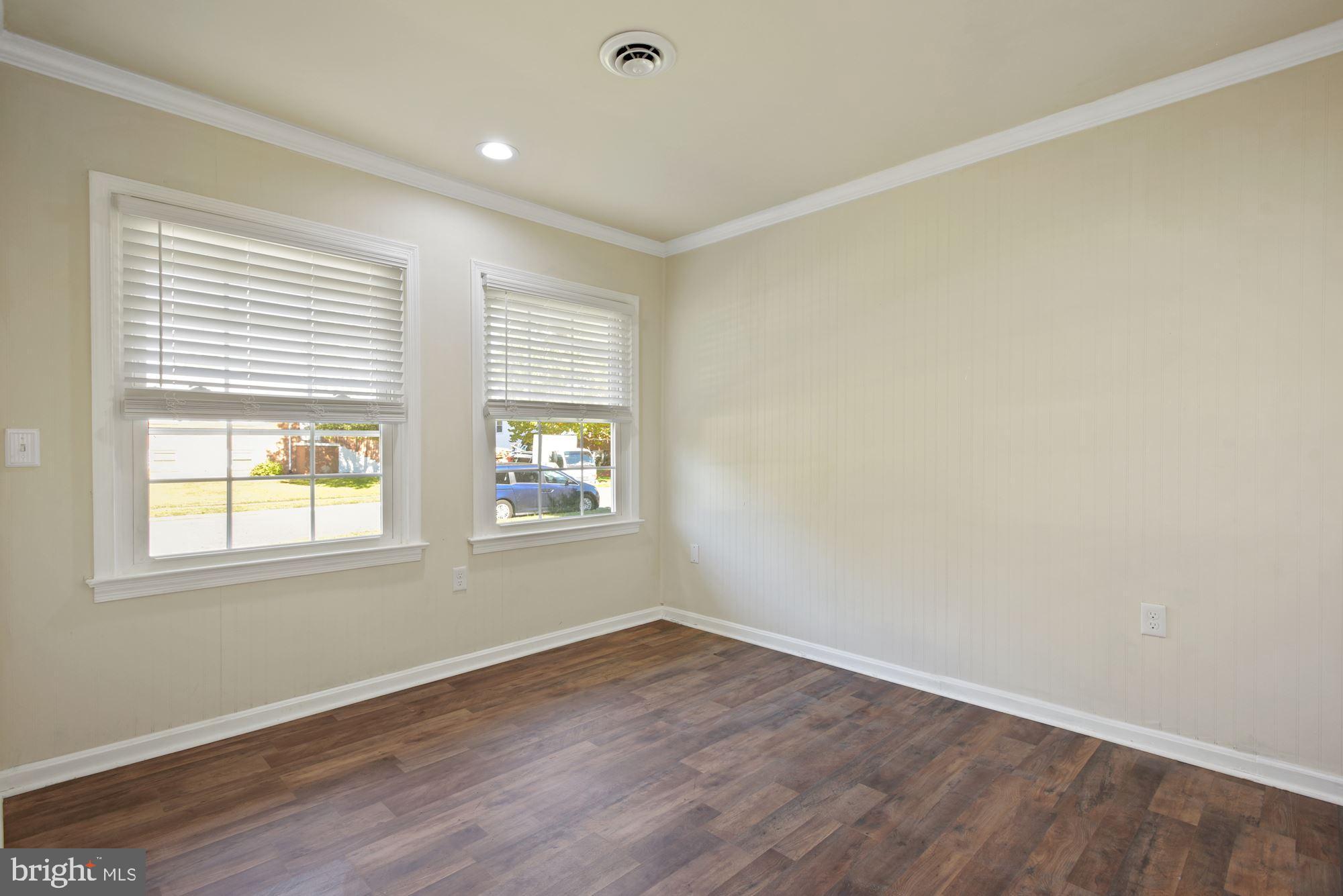 STERLING  PARK - Residential Lease